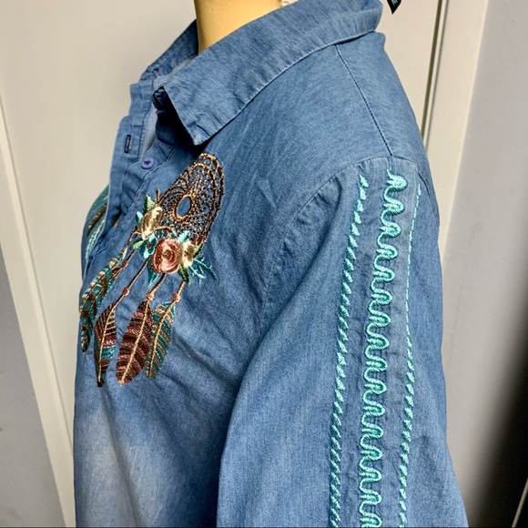 FASHION U CHAMBRAY FADED BUTTON DOWN EMBROIDERED DRESS SIZE M - Picture 4 of 10